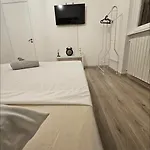 Cozy And Switzerland Apartment Como