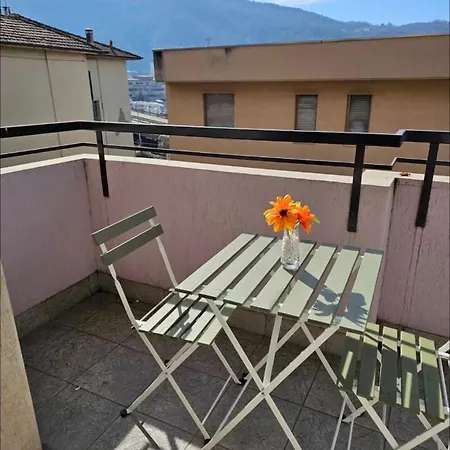 Cozy And Switzerland Como